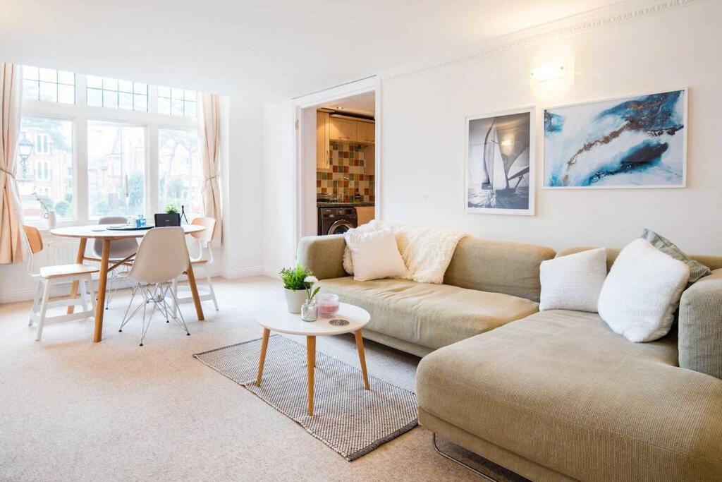 Victorian Duplex In Burlington Mansions Apartment Борнмът Екстериор снимка